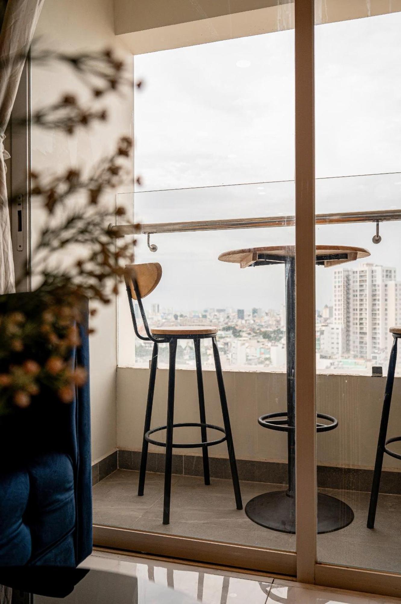 An Corner - Terra Royal 2 Bedrooms View Căn hộ