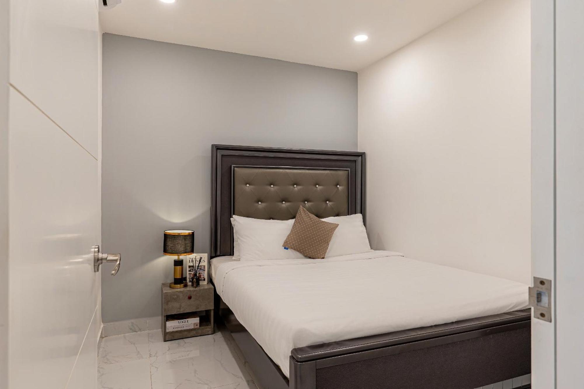 An Corner - Terra Royal 2 Bedrooms View Căn hộ